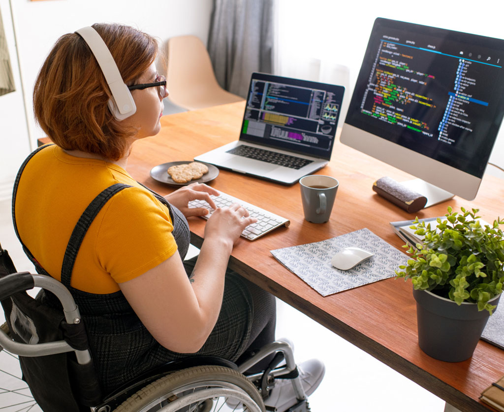 Online Electronic Invoice And Finance Audit. Medical Bill Accounting